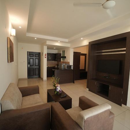 Hotel Nagarjuna Suites Бангалор Экстерьер фото