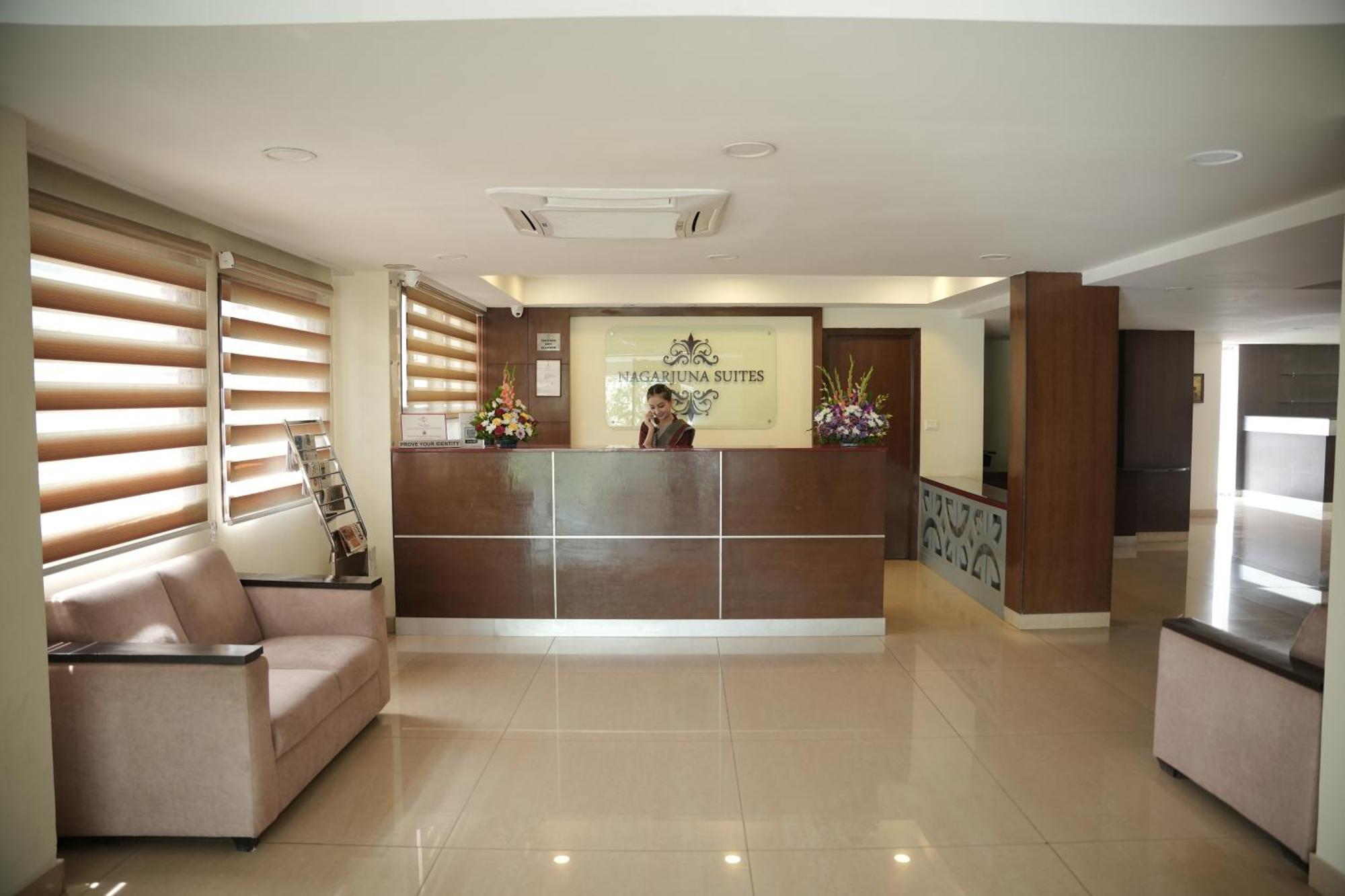 Hotel Nagarjuna Suites Бангалор Экстерьер фото